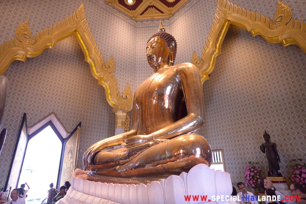 Visiter Bangkok ? Que Faire à Bangkok ? Wat Traimit temple du bouddha d'or